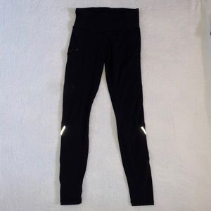 Lululemon Leggings w/ Silver Stripe Down Leg